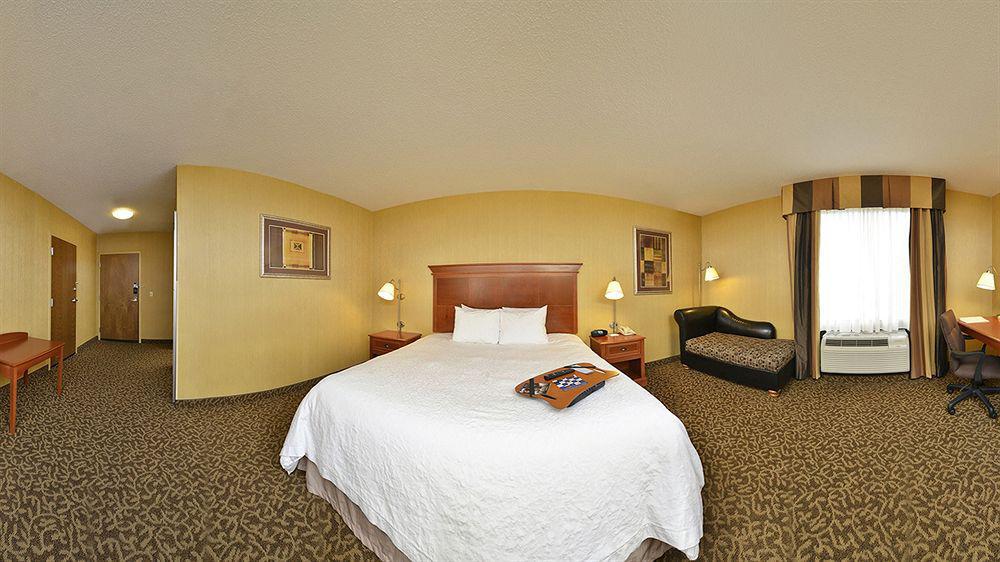 Hotel Hampton 3*